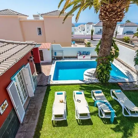 Villa Playa De Fanabe Sleeps 8 Pool Air Con Costa Adeje (Tenerife)