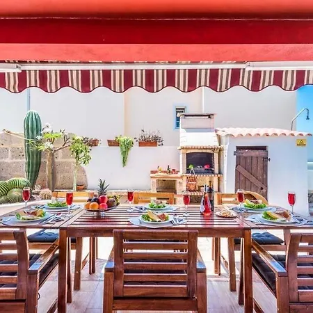 Villa Playa De Fanabe Sleeps 8 Pool Air Con Costa Adeje (Tenerife)