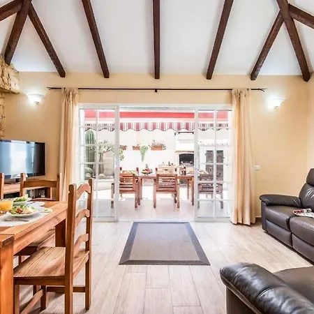 Playa De Fanabe Sleeps 8 Pool Air Con * Costa Adeje (Tenerife)