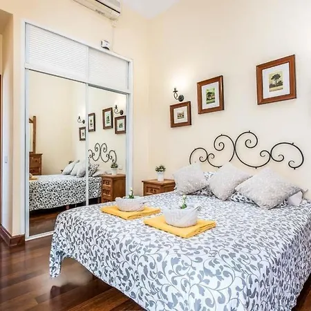 Villa Playa De Fanabe Sleeps 8 Pool Air Con Costa Adeje (Tenerife)