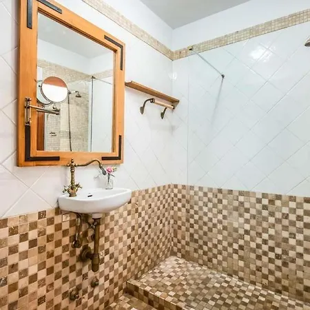 Playa De Fanabe Sleeps 8 Pool Air Con Costa Adeje (Tenerife)